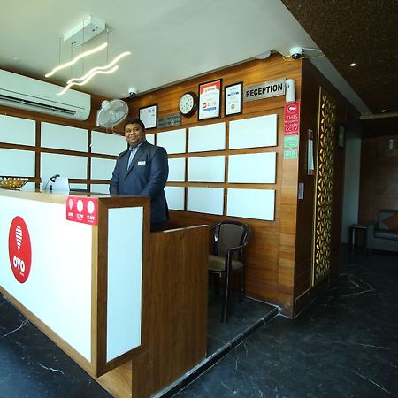Oyo 8992 Hotel Kyra 阿穆达巴 外观 照片